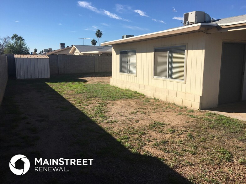 Building Photo - 7719 W Clayton Dr