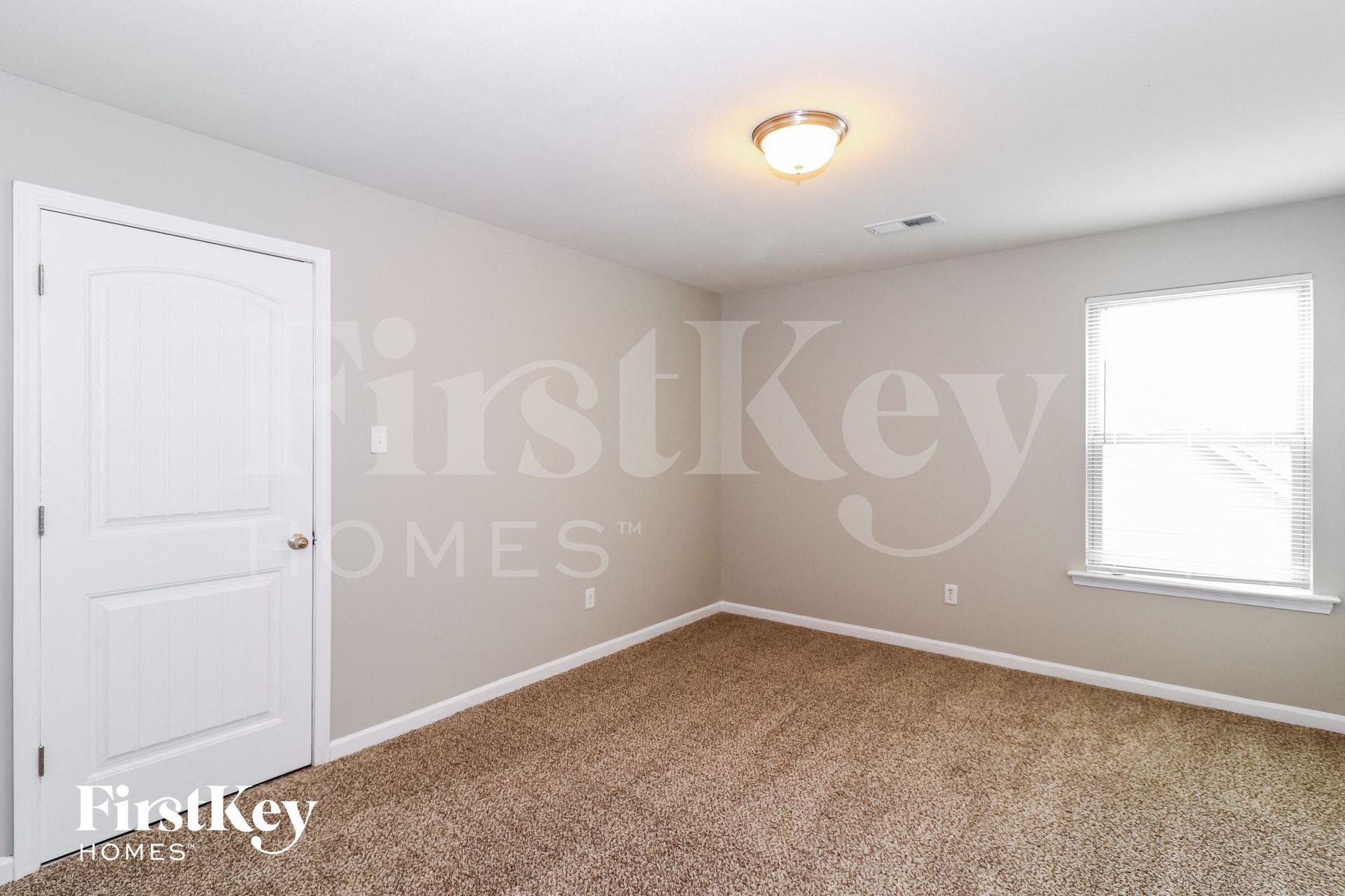 Building Photo - 4160 Bedford Valley Ln