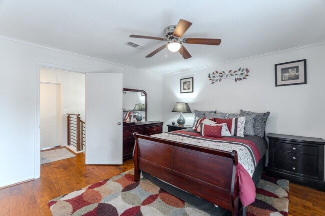 Building Photo - 6339 Del Monte Dr