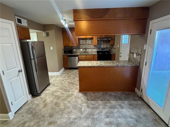 Building Photo - 309 Cherry Blossom Ln