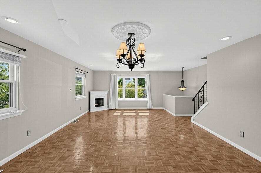 Building Photo - 804 Keely Pl