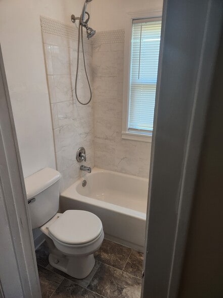 Bathroom - 2708 Penn Ave N