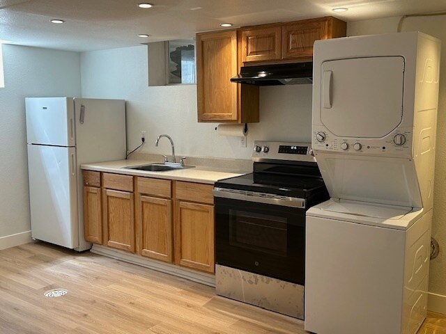 Kitchen - view one - 4571 Beach Ct