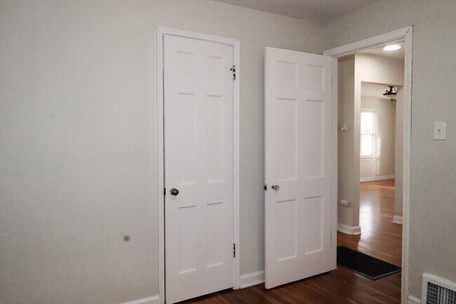 Building Photo - 2 Bed/ 1 Bath Home in Bellefontaine Neighbors