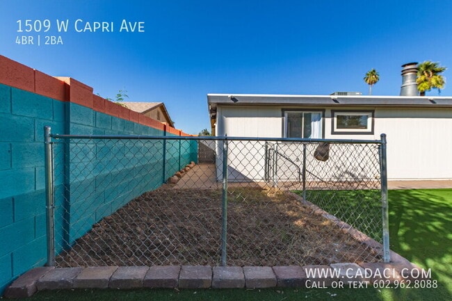 Building Photo - 1509 W Capri Ave