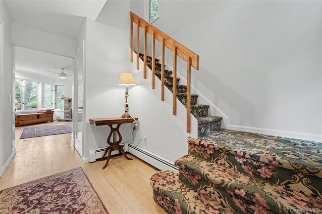Building Photo - 811 Eagle Bay Dr