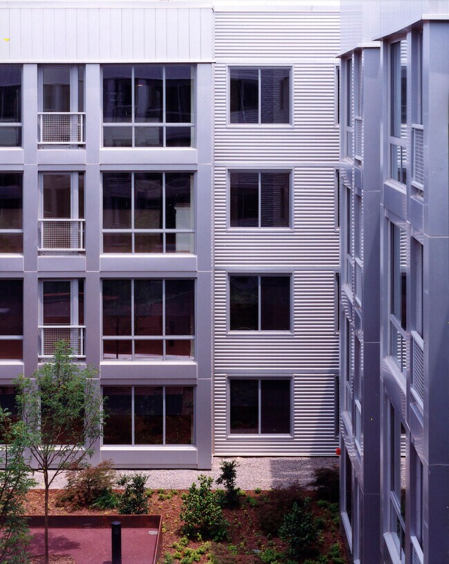 Building Photo - 4101 Albemarle St NW