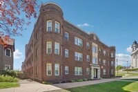 Building Photo - Summit Hill Apartments