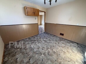 Building Photo - 5140 N 84th St