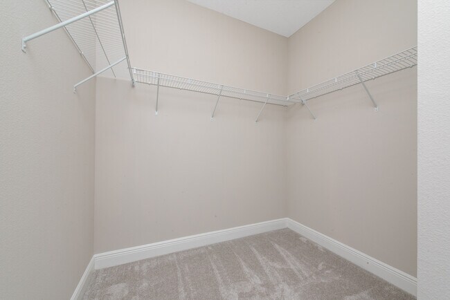 Building Photo - 6541 Rover Wy