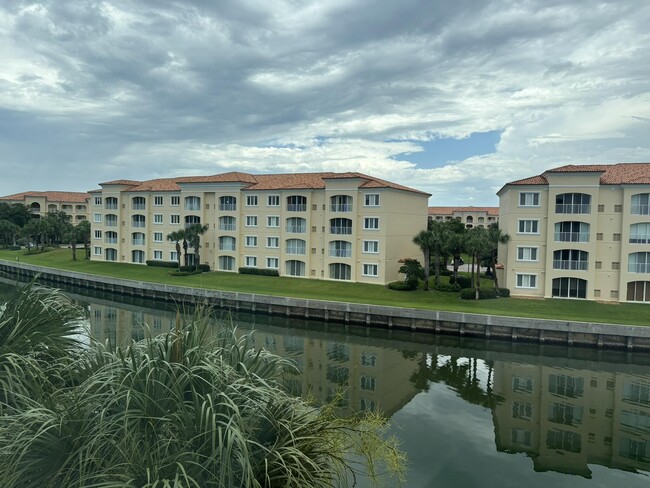 Building Photo - 7 Harbour Isle Dr E
