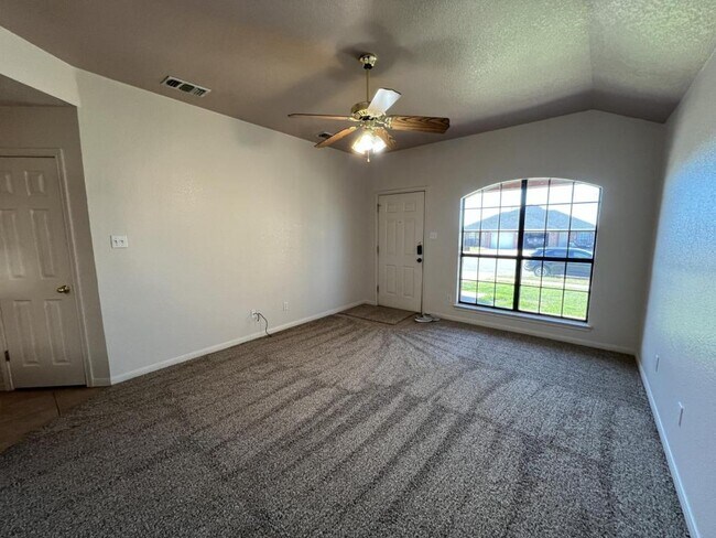 Building Photo - 3706 Dustin Ct