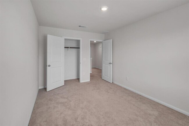 Building Photo - 11722 Braemar Village Dr