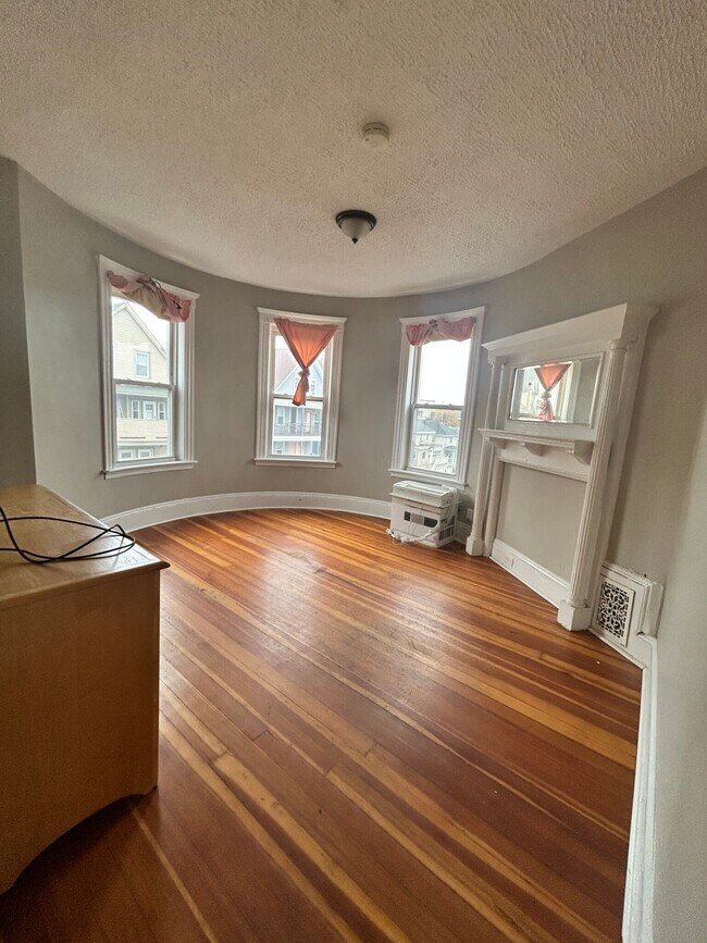 Building Photo - 205 Hamilton St