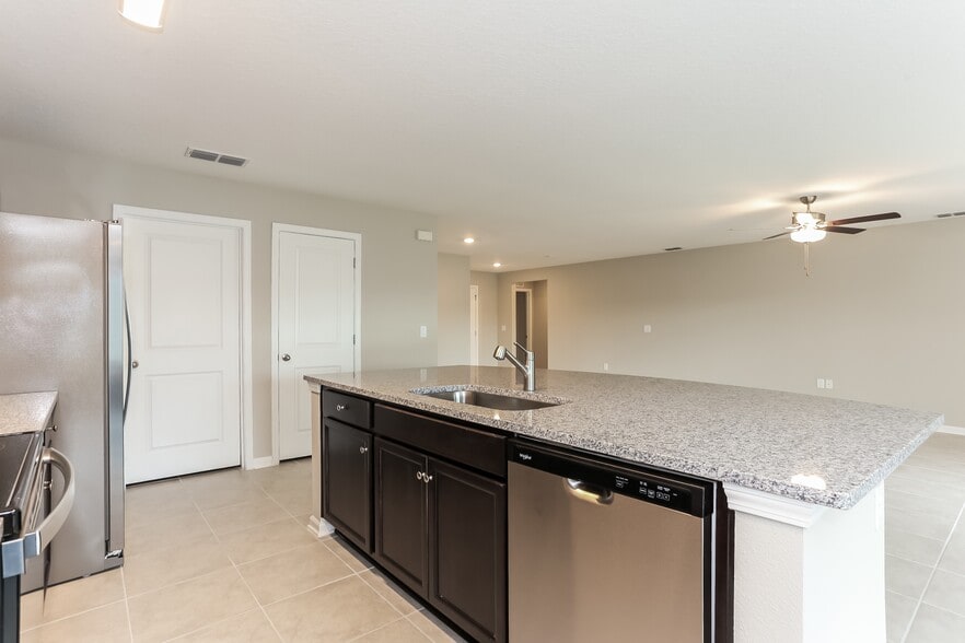 Building Photo - 9294 Joannes Wy