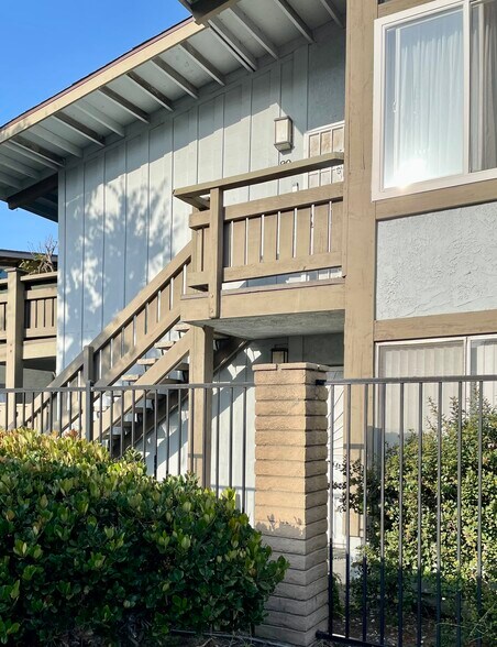 Building Photo - 20426 S Vermont Ave