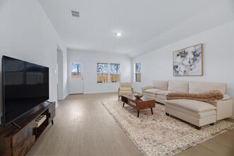 Building Photo - 591 Sormonne Lp