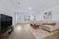 Building Photo - 591 Sormonne Lp