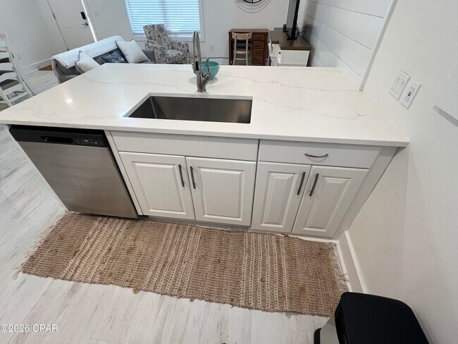 Building Photo - 7813 N Lagoon Dr