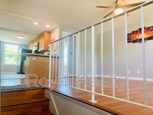 Building Photo - 95-180 Hokuula Pl