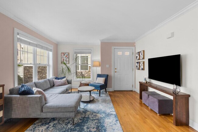 Building Photo - 85 Camp Ave