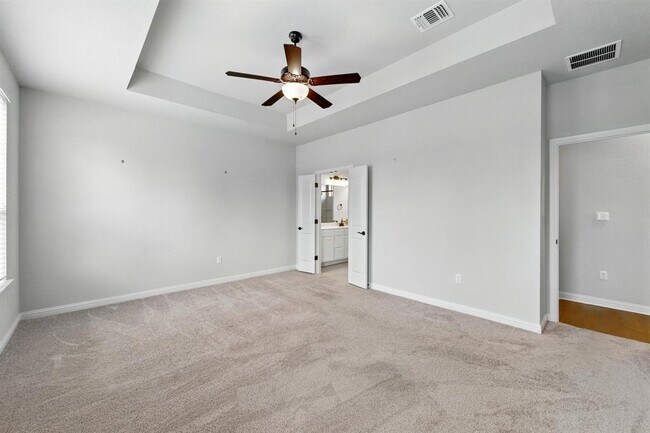 Building Photo - 8007 Orizzonte St