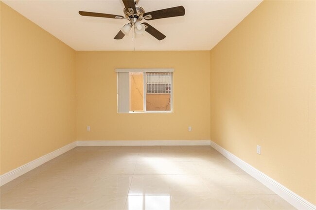 Building Photo - 4142 NW 23rd Ct