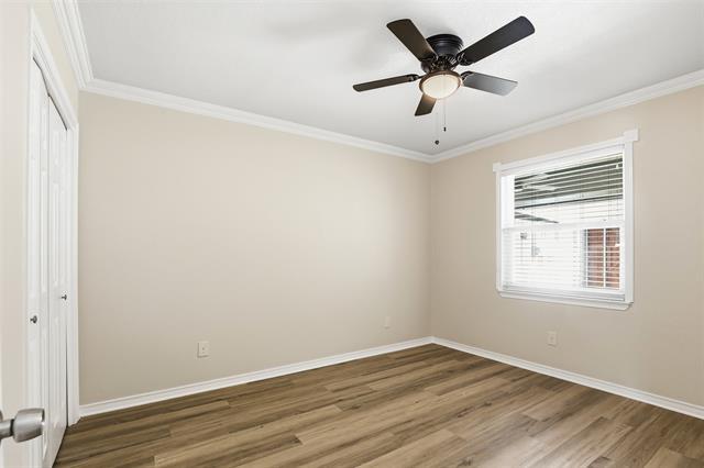 Building Photo - 1901 Wellington Dr