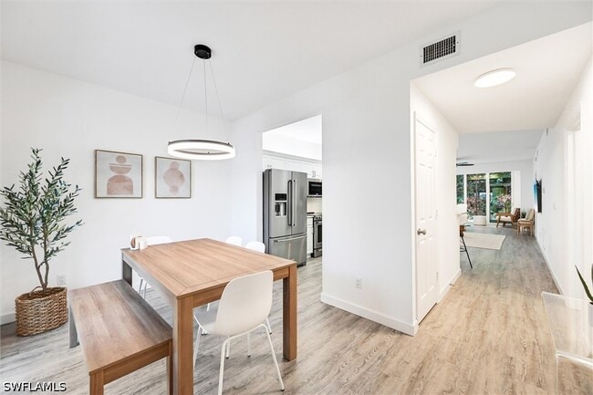 Building Photo - 859 Tanbark Dr