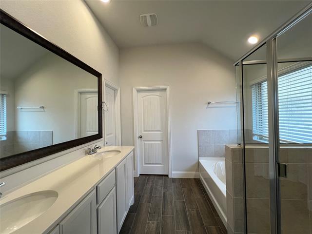 Building Photo - 14869 Nightmist Rd