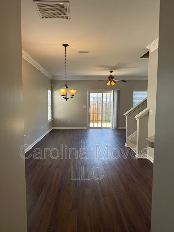 Building Photo - 733 Rock Hill Ct