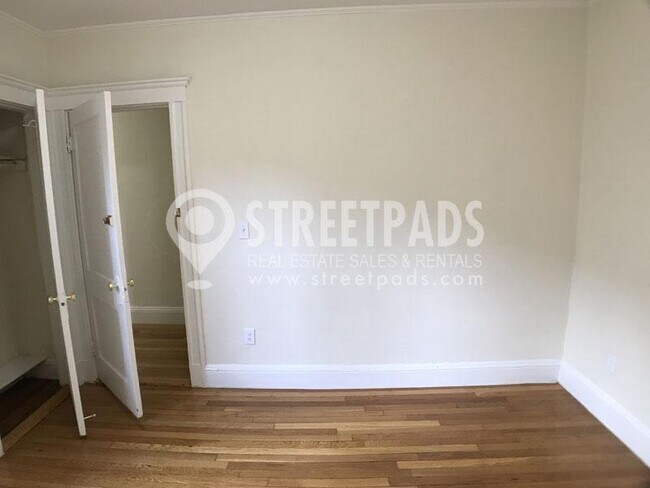 Building Photo - 1 bedroom in Boston MA 02215