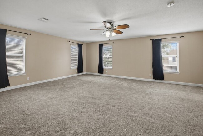 Building Photo - 37 Pinon Ct