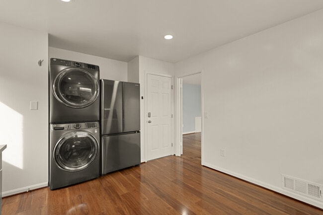 Building Photo - 119 Jasper Pl