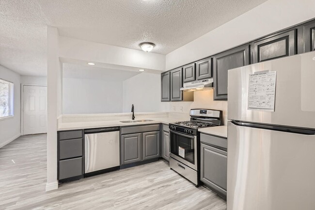Building Photo - MOVE IN SPECIAL! HALF OFF FIRST MONTH'S RENT - Lovely 2 Bedroom Condo Near the Strip!