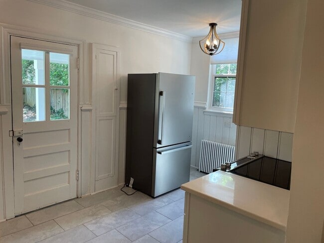 Building Photo - Updated Cute Cape - 3 bedroom, 2 bath -  4509 Fitzhugh Ave.