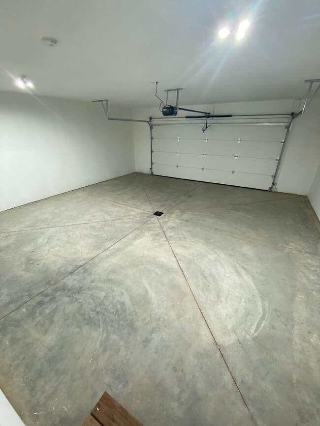 Building Photo - 1553 47th Loop