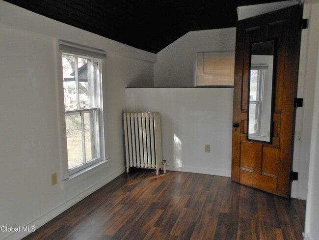 Building Photo - 8 5th Ave