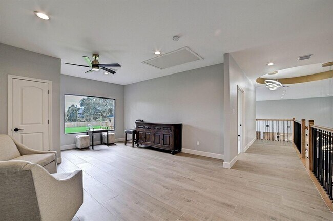 Building Photo - 26511 Meadow Ln