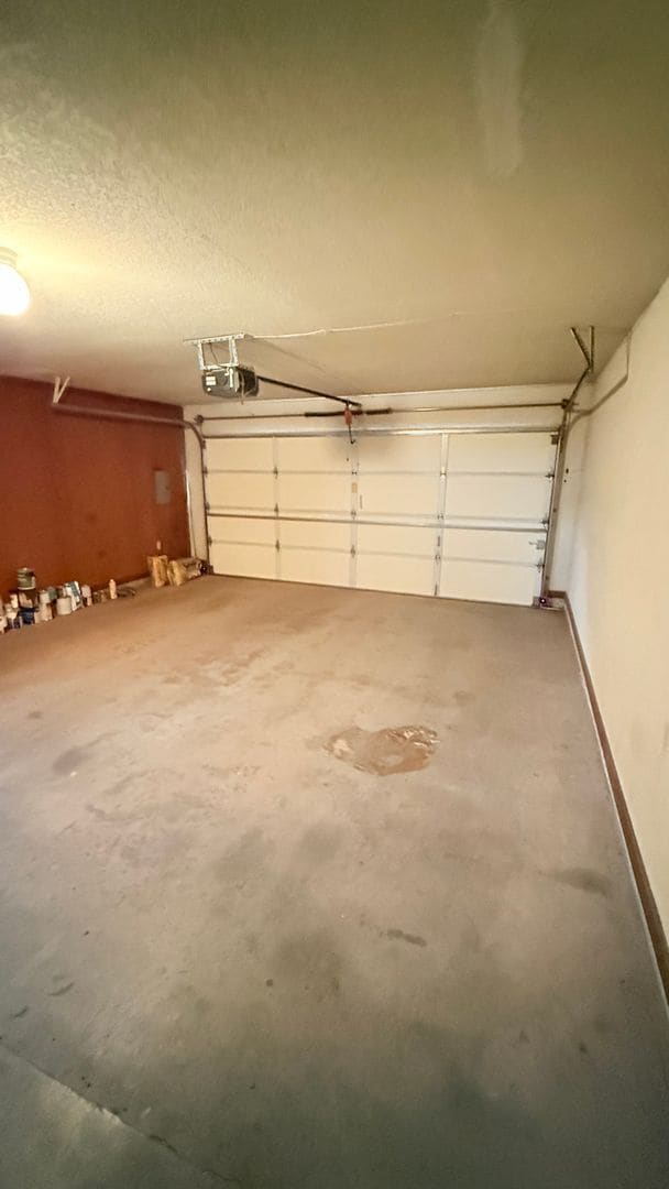 Building Photo - Charming Multi-Level Home in the Heart of ...