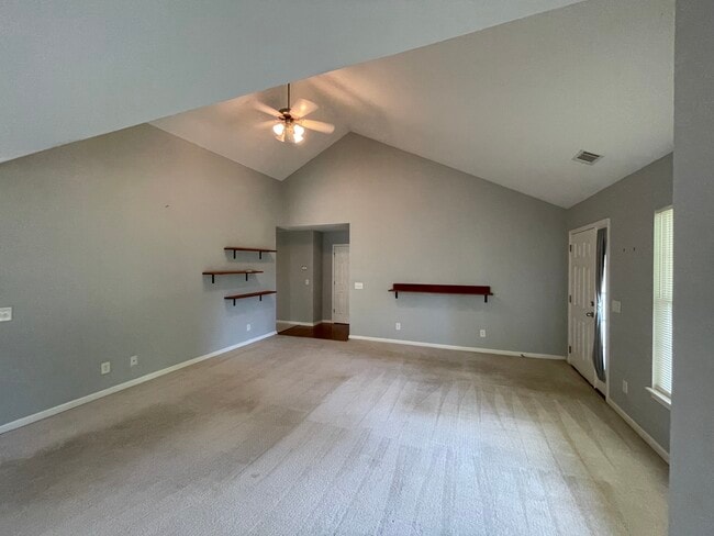 Building Photo - 144 Grand Oak Cir