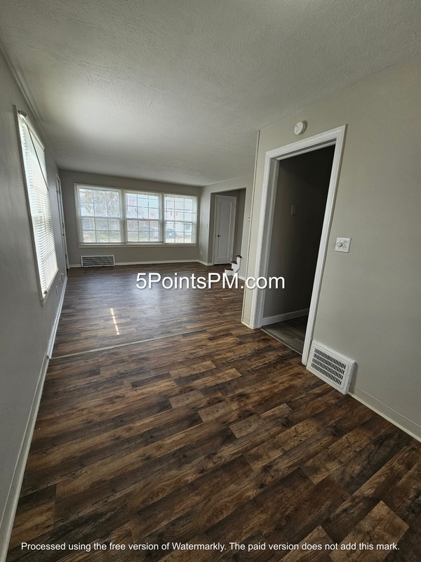 Building Photo - 25170 Treadwell Ave