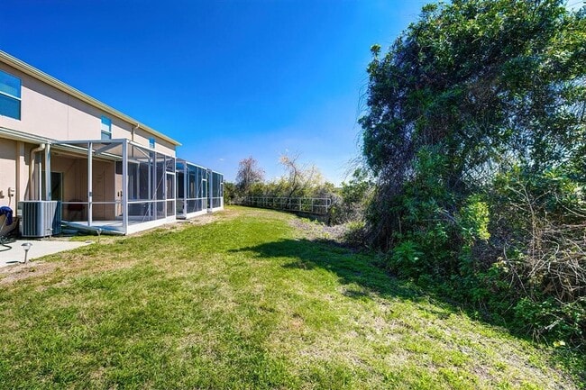 Building Photo - 15706 Stable Run Dr