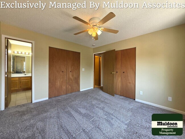 Building Photo - 5920 Kittery Dr