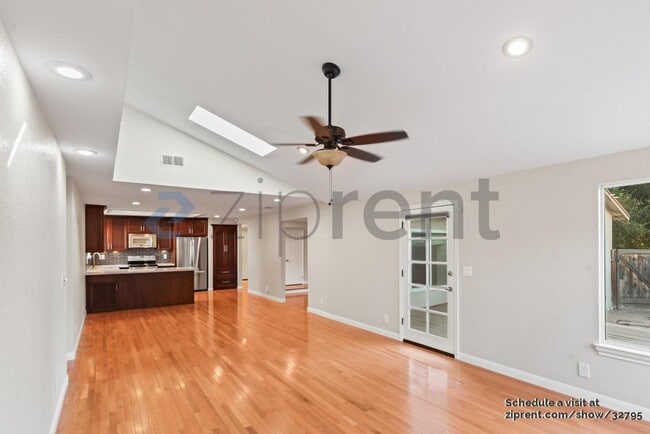 Building Photo - 34348 Atteridge Ct