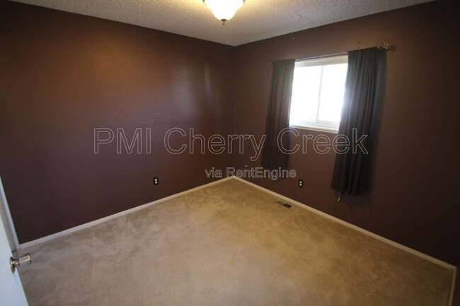 Building Photo - 1875 S Ivory Ct
