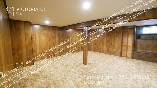 Building Photo - 821 Victoria Ct