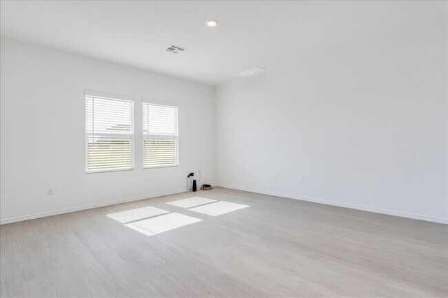 Building Photo - 238 Dreyer