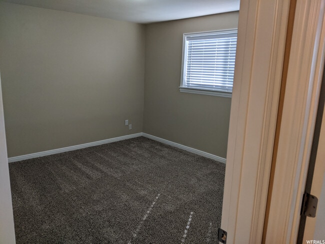 Building Photo - 1257 E 200 S
