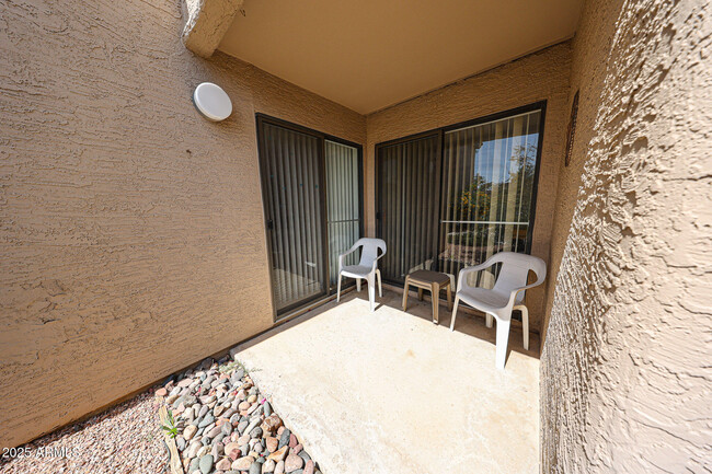 Building Photo - 9445 N 94th Pl